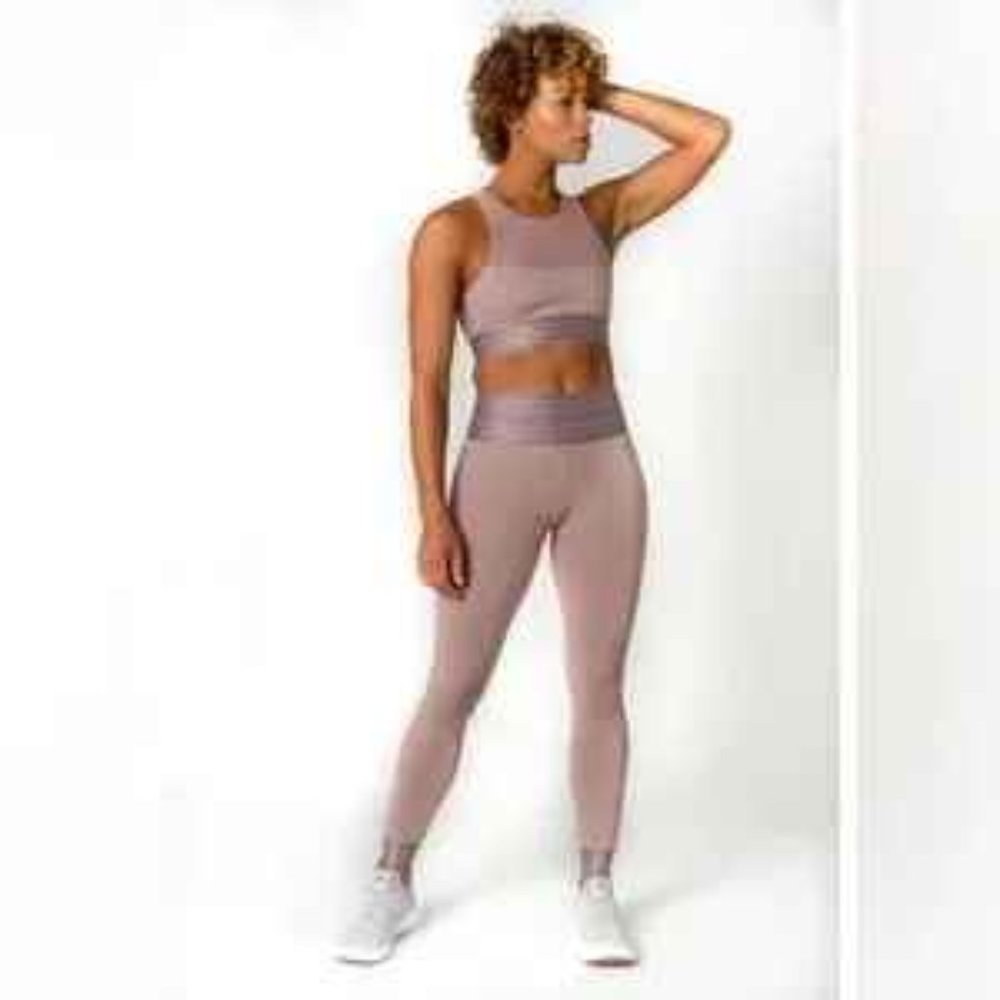 NWT: Beloforte Legging Size Medium